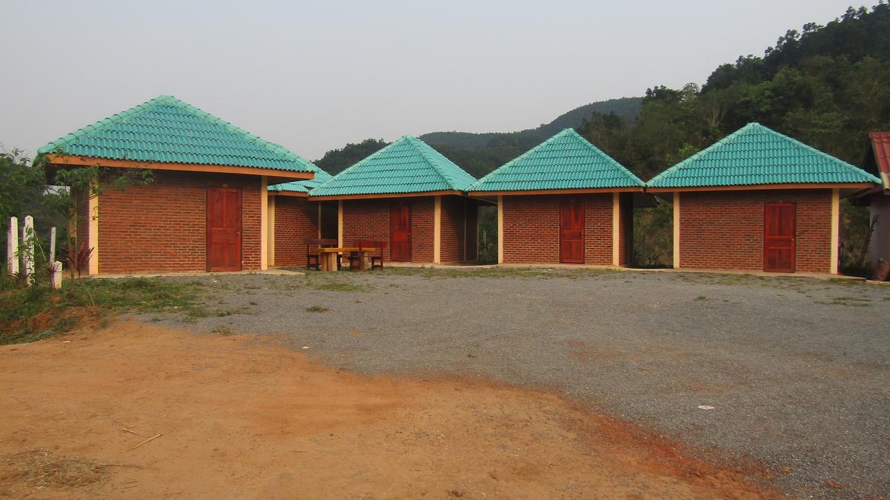 Chomdoy Bungalow & Restaurant 루앙남타 외부 사진